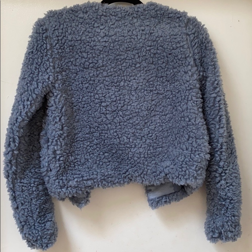 Feeling Blue 🦋 - Picture 3 of 3